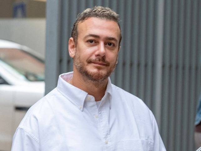 تحت تأثير الكحول.. السجن 10 سنوات للمطرب المغربي سعد لمجرد بتهمة الإغتصاب